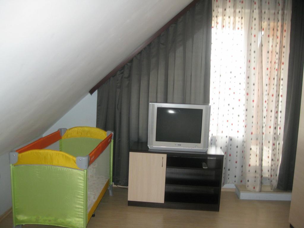 נסבר Hotel Topalovi חדר תמונה